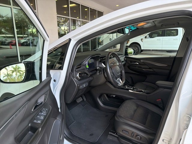 Used 2023 Chevrolet Bolt LT w/ Infotainment Package image 5