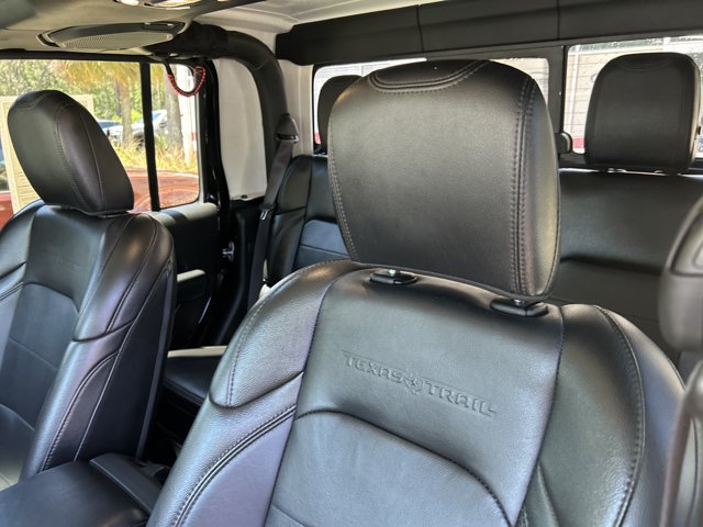 Used 2023 Jeep Gladiator Sport AWD/4WD image 18