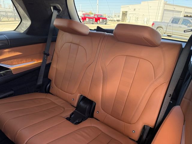 Used 2022 BMW X7 xDrive40i w/ M Sport Package image 6