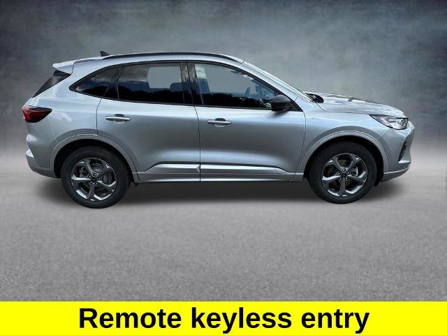 Certified 2024 Ford Escape ST-Line AWD/4WD image 7