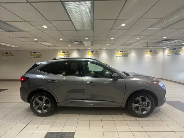 Certified 2024 Ford Escape ST-Line w/ Tech Pack #1 AWD/4WD image 3