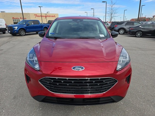 Certified 2022 Ford Escape SE w/ SE Sport Appearance Package image 8