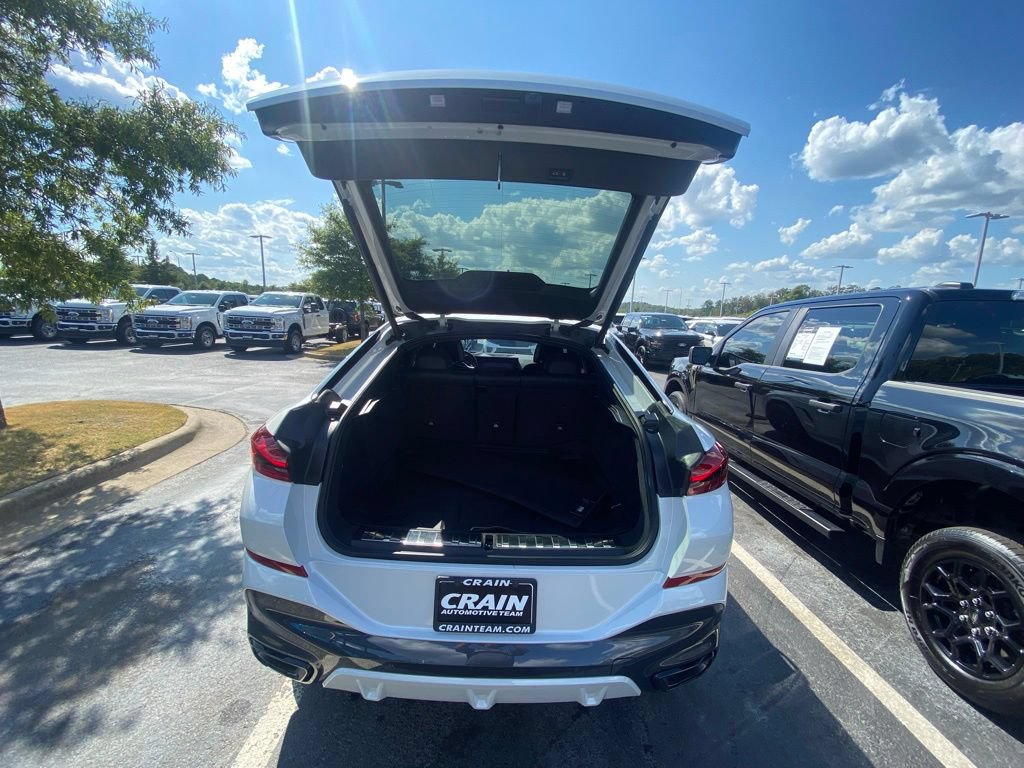 Used 2026 BMW X6 xDrive40i w/ Climate Comfort Package AWD/4WD image 28