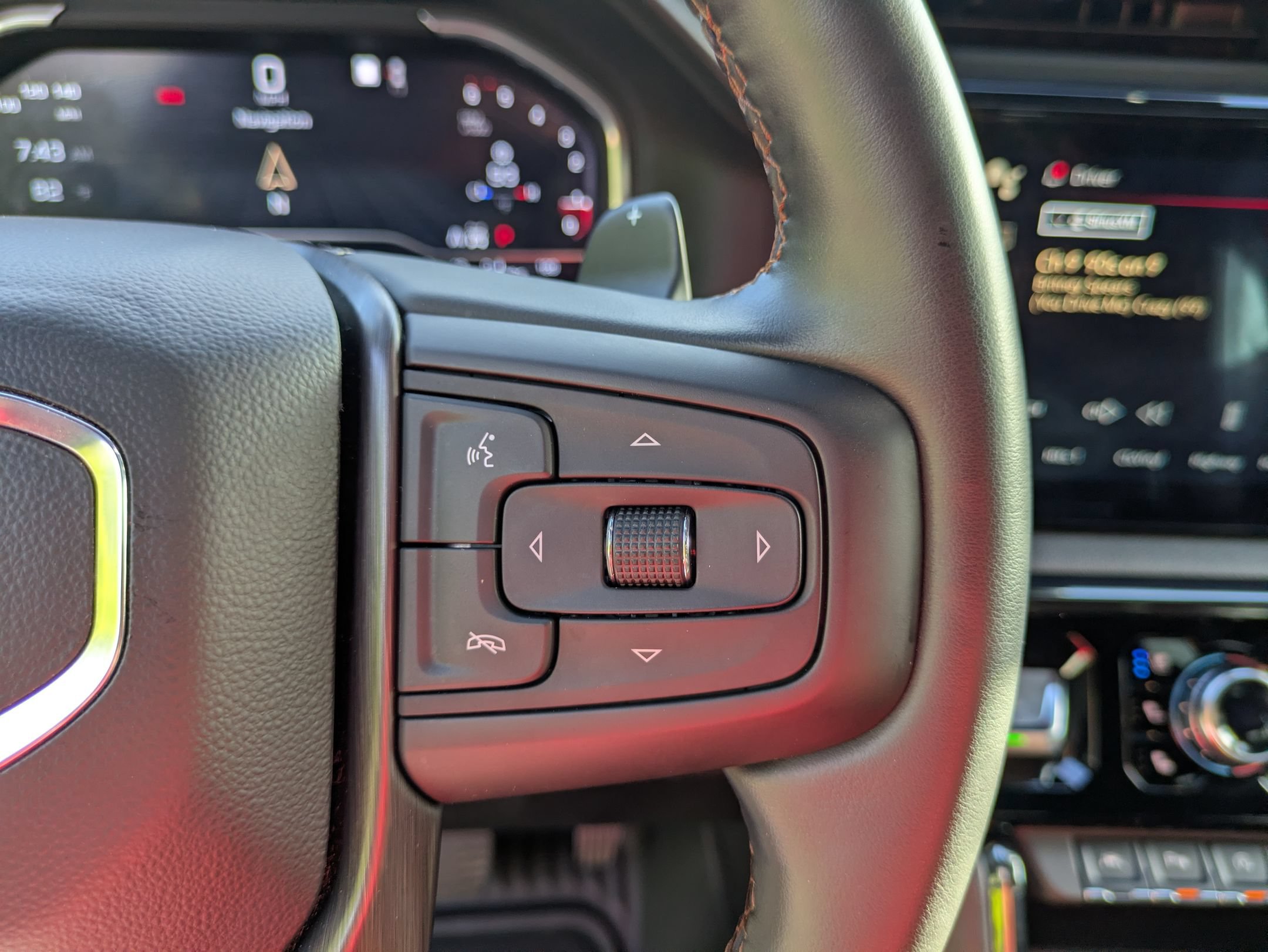 Used 2023 GMC Sierra 1500 AT4 w/ AT4 Preferred Package AWD/4WD image 19