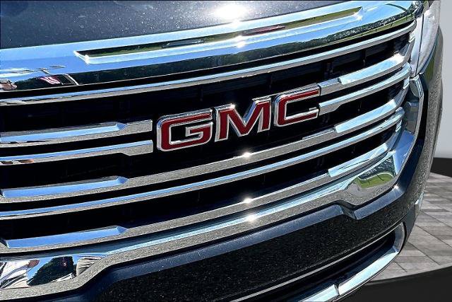 Used 2023 GMC Acadia SLE w/ LPO, Floor Liner Package FWD image 28