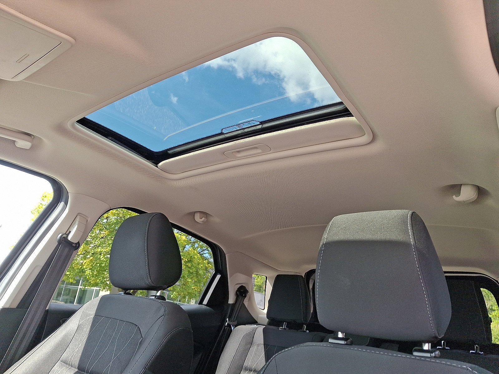 Certified 2022 Ford EcoSport SE image 21