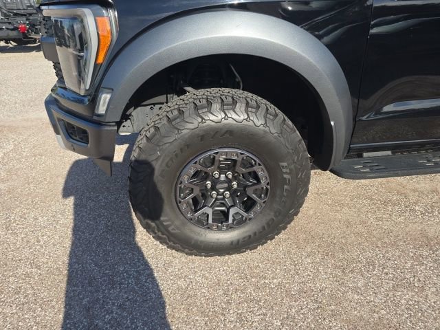 Certified 2022 Ford F150 Raptor w/ Raptor 37 Performance Package AWD/4WD image 7