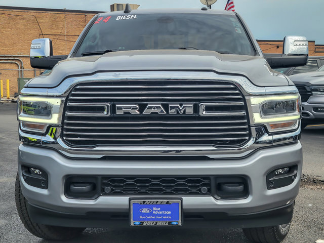 Used 2024 RAM 2500 Laramie AWD/4WD image 4