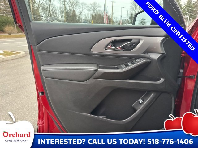 Used 2023 Chevrolet Traverse LT w/ Midnight/Sport Edition image 14