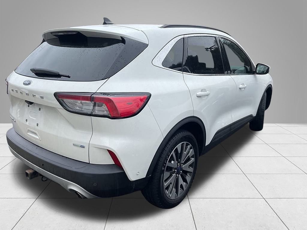 Certified 2020 Ford Escape Titanium image 2