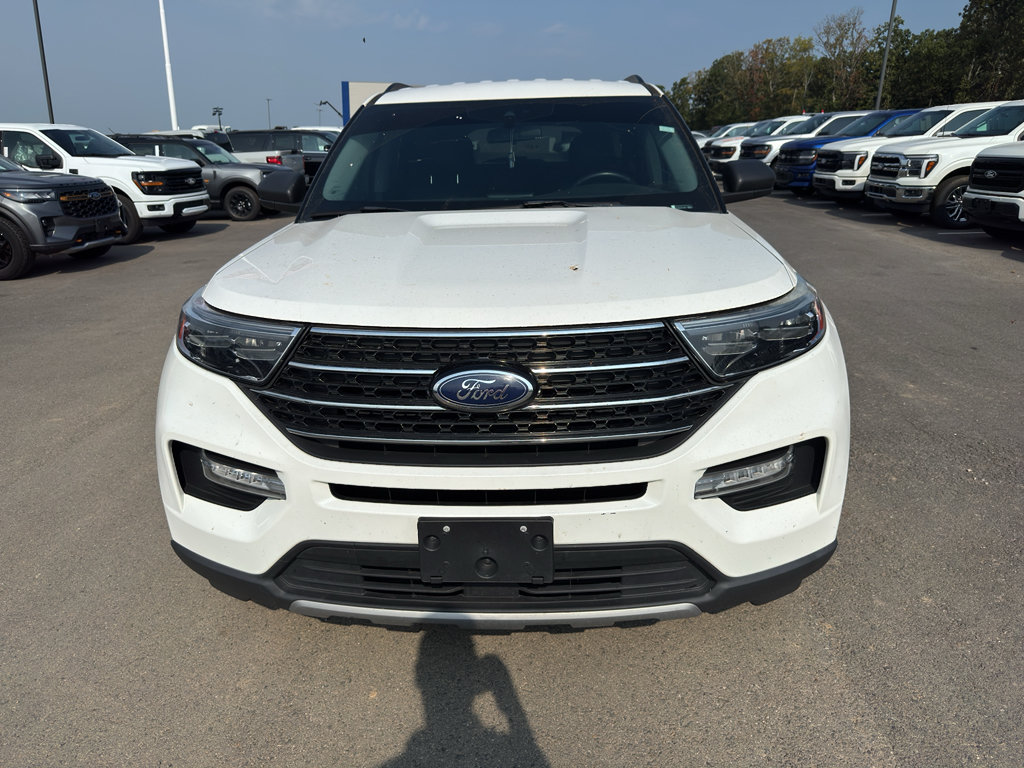 Certified 2020 Ford Explorer XLT w/ Equipment Group 202A RWD image 2