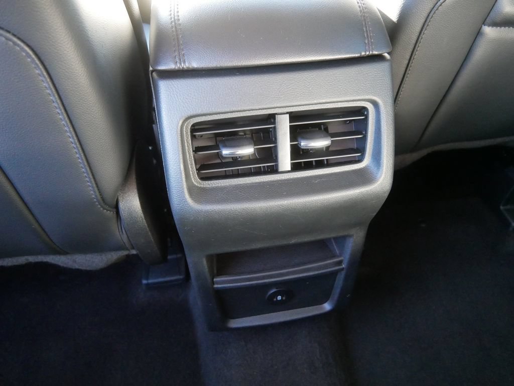 Certified 2024 Ford Edge SEL AWD/4WD image 17