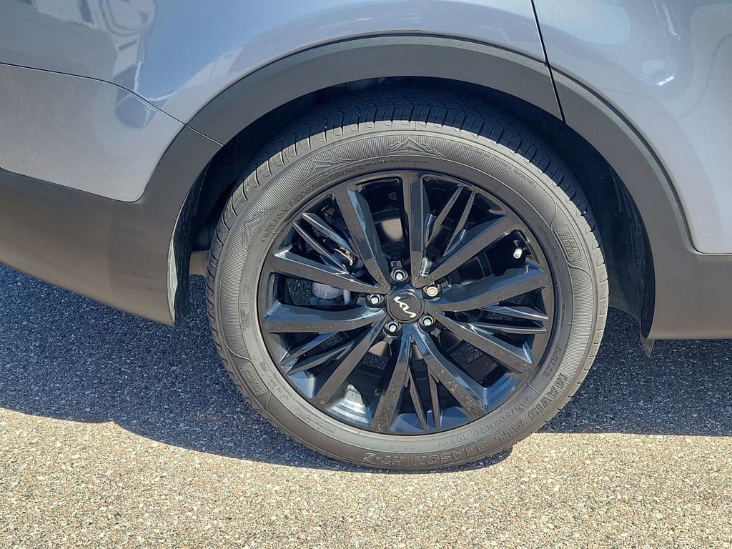 Used 2022 Kia Telluride SX w/ Towing Package FWD image 6