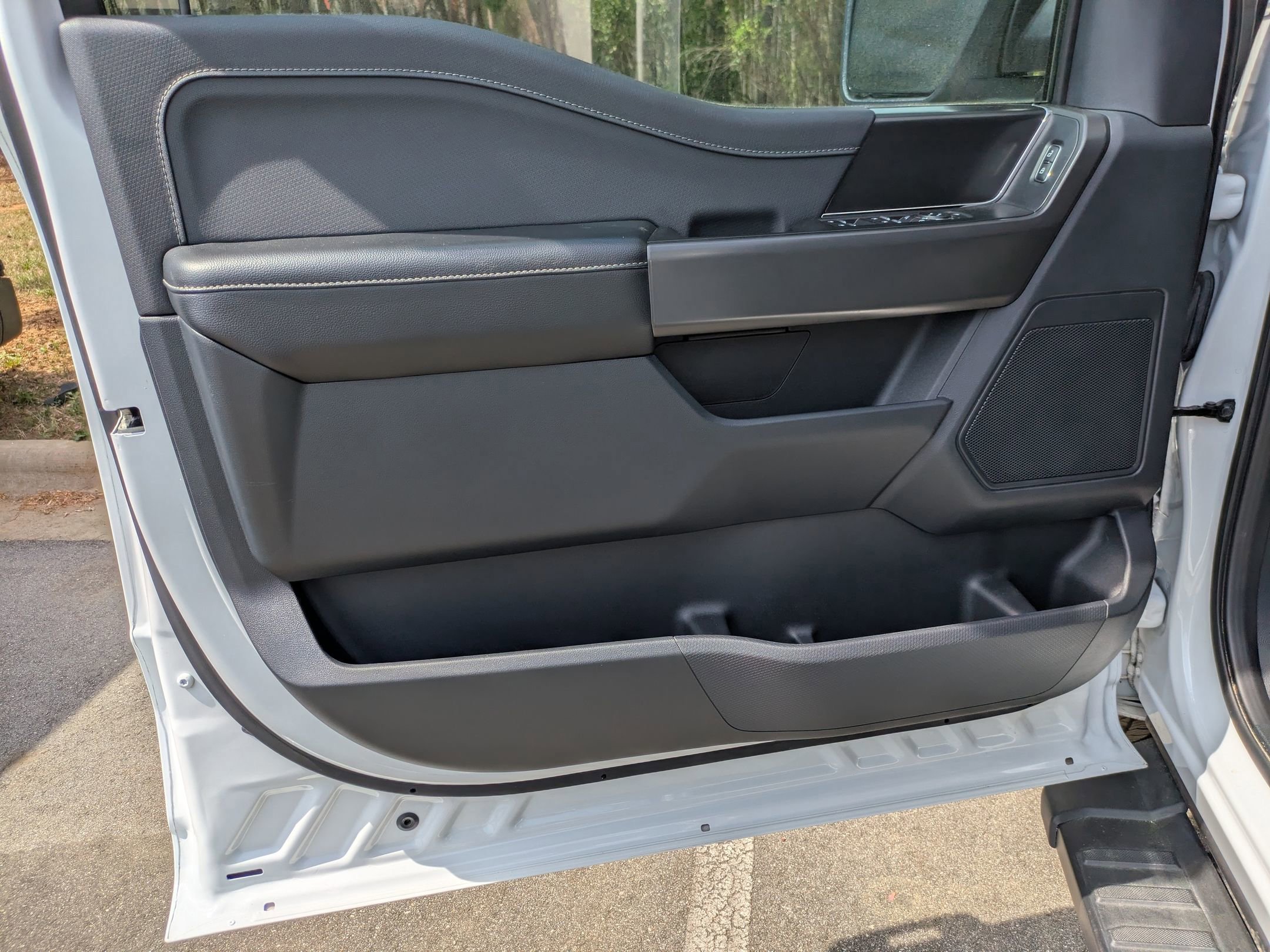 Certified 2024 Ford F150 XLT w/ Equipment Group 302A MID image 10