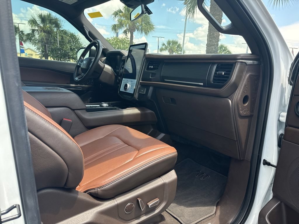 Certified 2023 Ford Expedition King Ranch RWD image 25