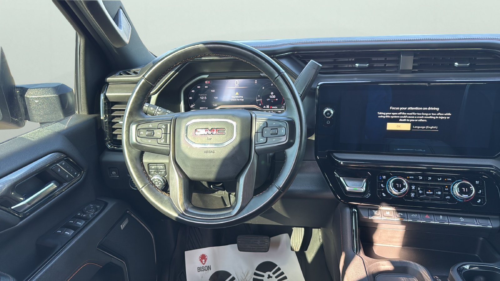 Used 2024 GMC Sierra 2500 AT4 w/ AT4 Premium Plus Package AWD/4WD image 12
