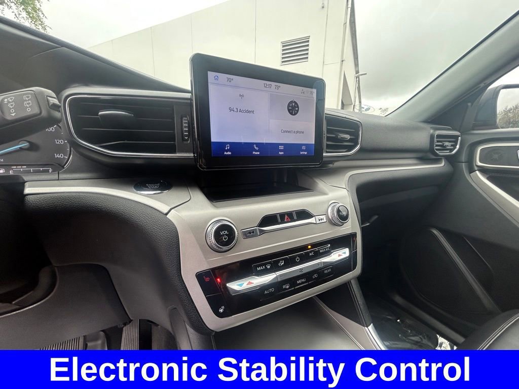 Certified 2022 Ford Explorer XLT w/ Equipment Group 202A image 12