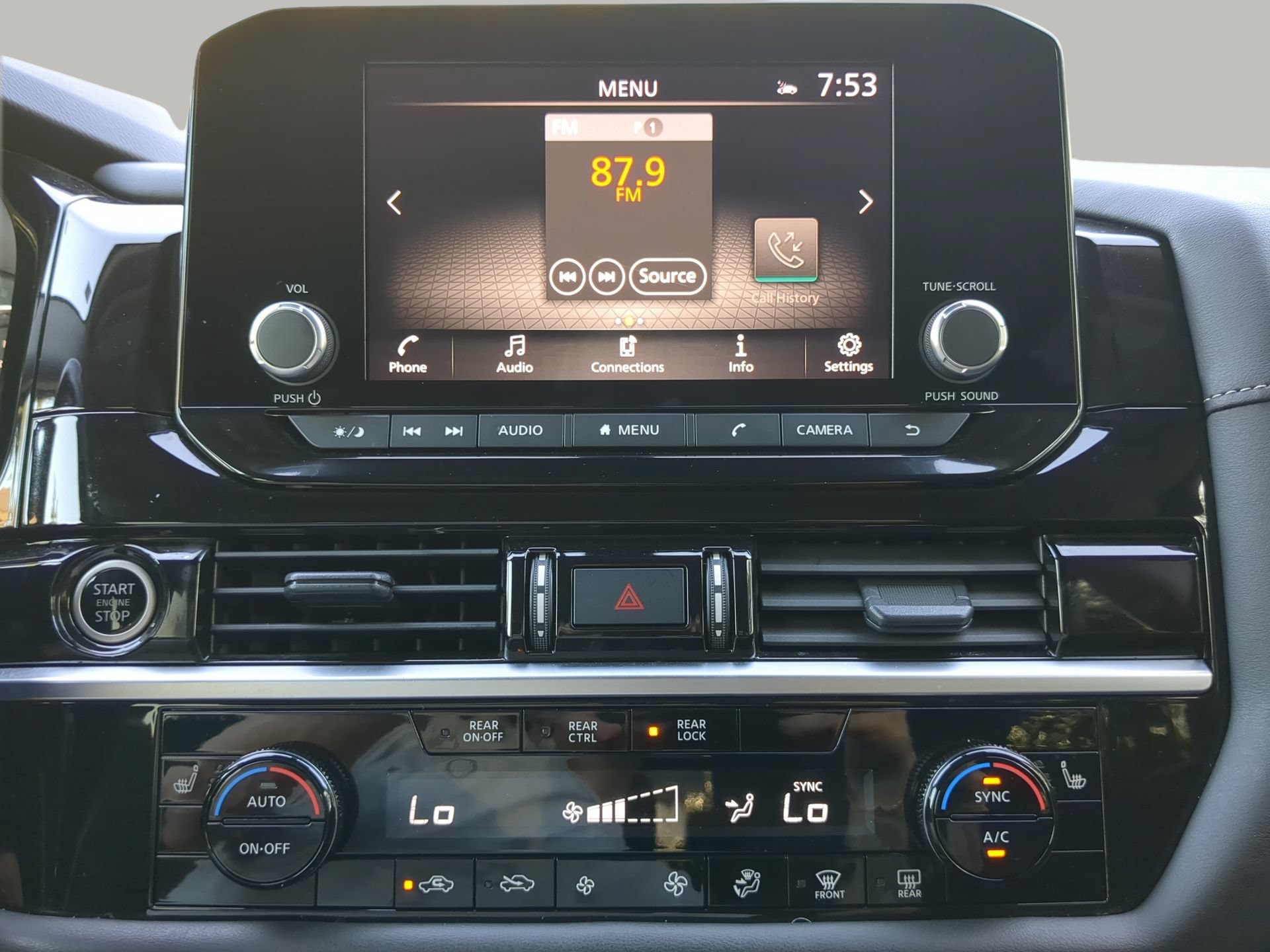 Used 2024 Nissan Pathfinder SV FWD image 58