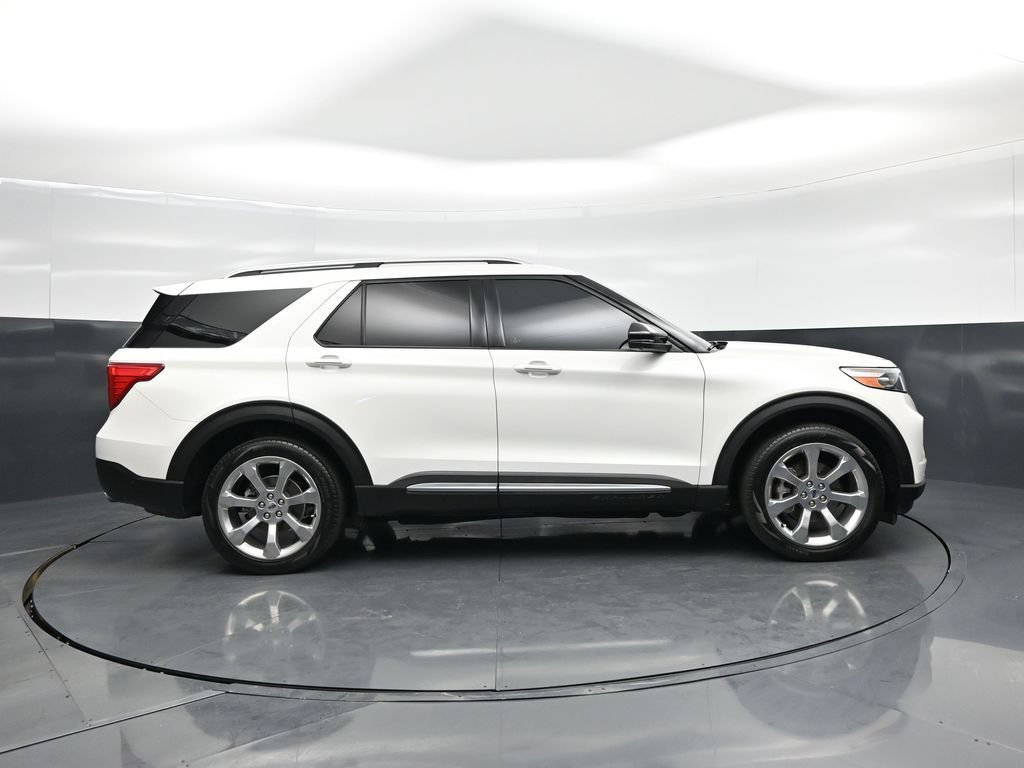 Certified 2020 Ford Explorer Platinum w/ Premium Technology Package AWD/4WD image 30