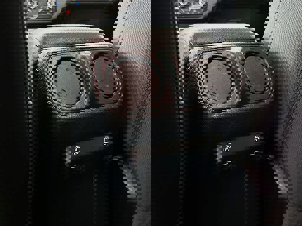 Used 2023 Jeep Wrangler Willys image 16