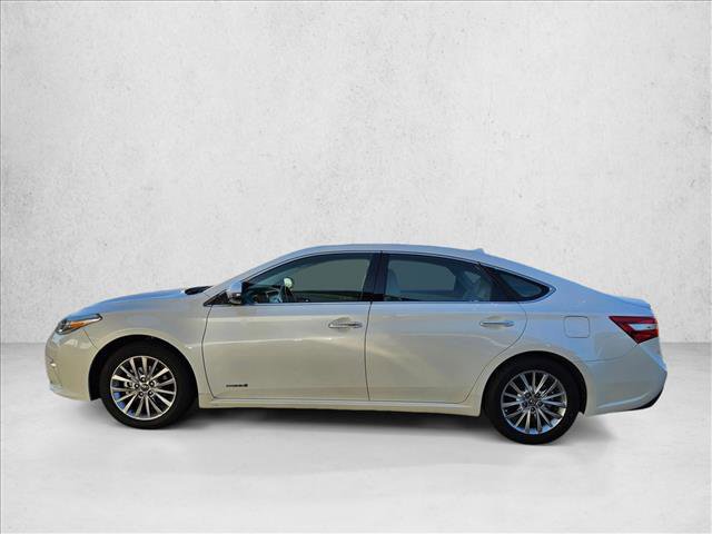 Used 2018 Toyota Avalon Limited image 5