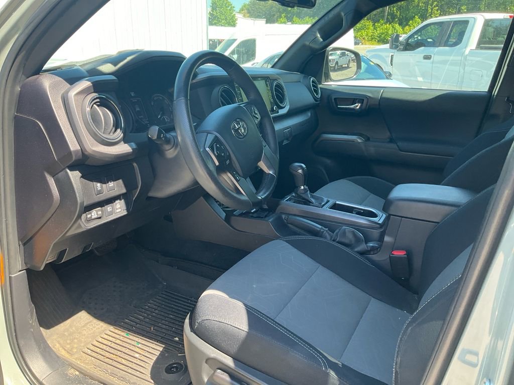 Used 2023 Toyota Tacoma TRD Sport w/ Advanced Technology Package AWD/4WD image 15