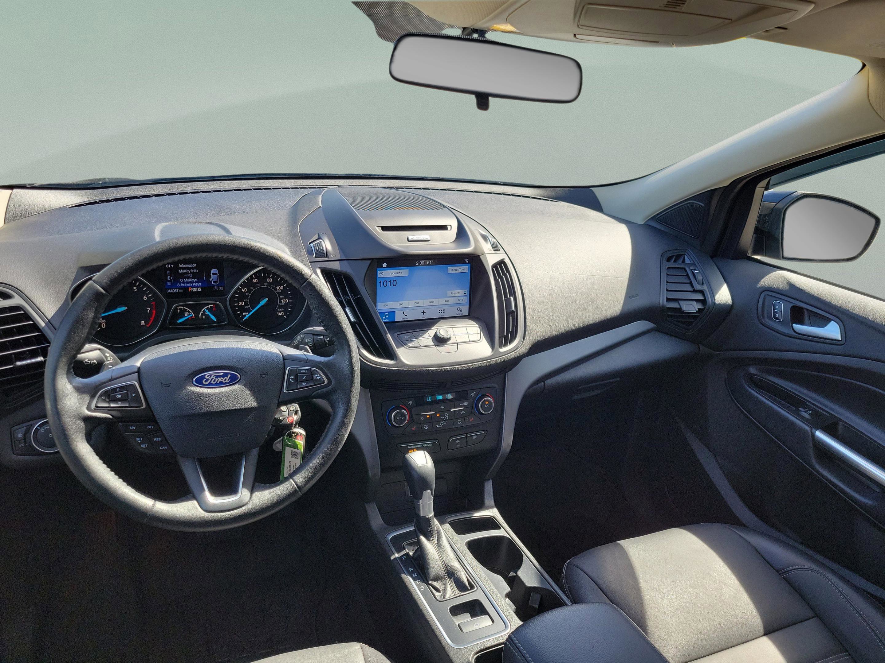 Certified 2017 Ford Escape SE w/ SE Leather Comfort Package image 20