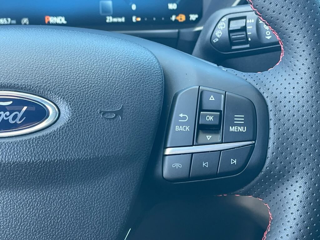 Certified 2023 Ford Escape ST-Line Elite w/ Premium Technology Package AWD/4WD image 18