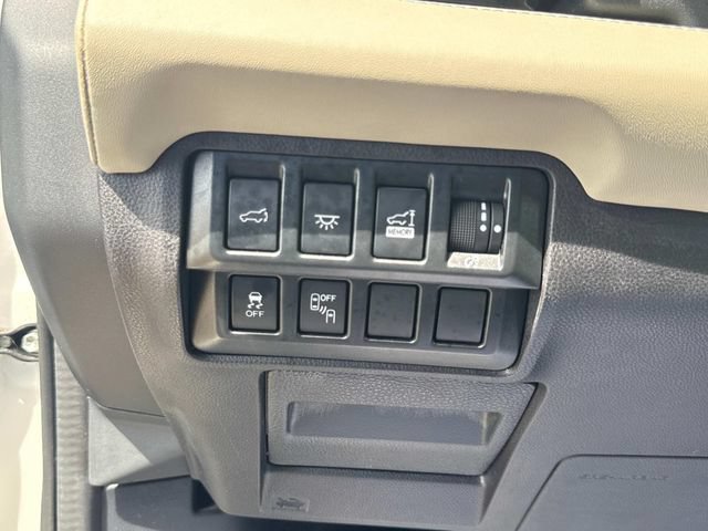 Used 2020 Subaru Ascent Limited AWD/4WD image 28
