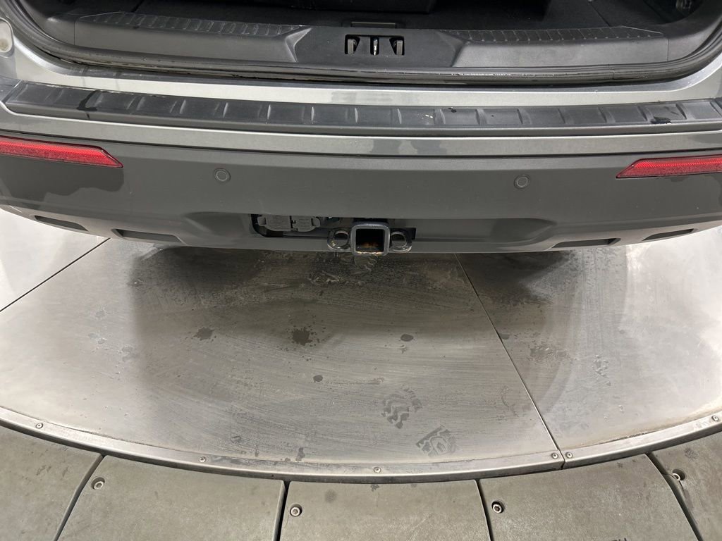 Certified 2024 Ford Explorer XLT w/ Class IV Trailer Tow Package image 30