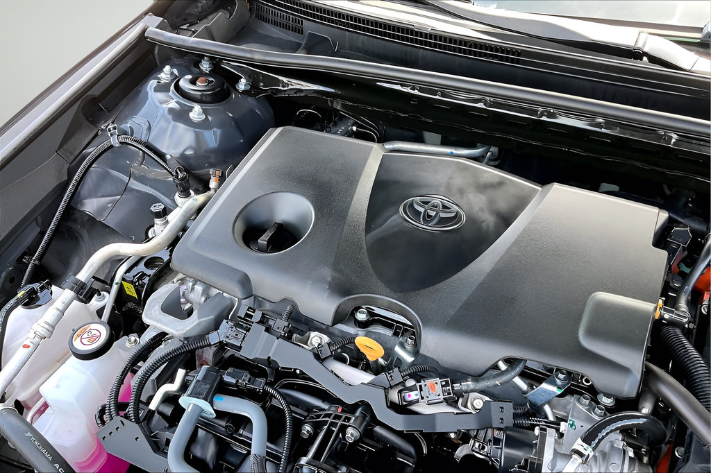 Used 2025 Toyota Camry XLE w/ Premium Plus Package AWD/4WD image 28