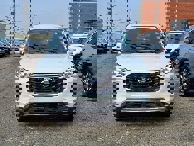 Certified 2023 Ford Escape Active w/ Tech Pack #2 image 4