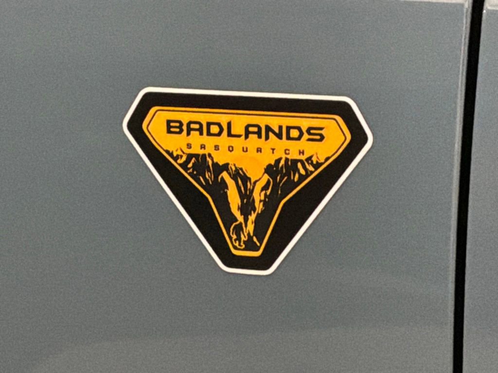Certified 2022 Ford Bronco Badlands w/ Sasquatch Package image 25