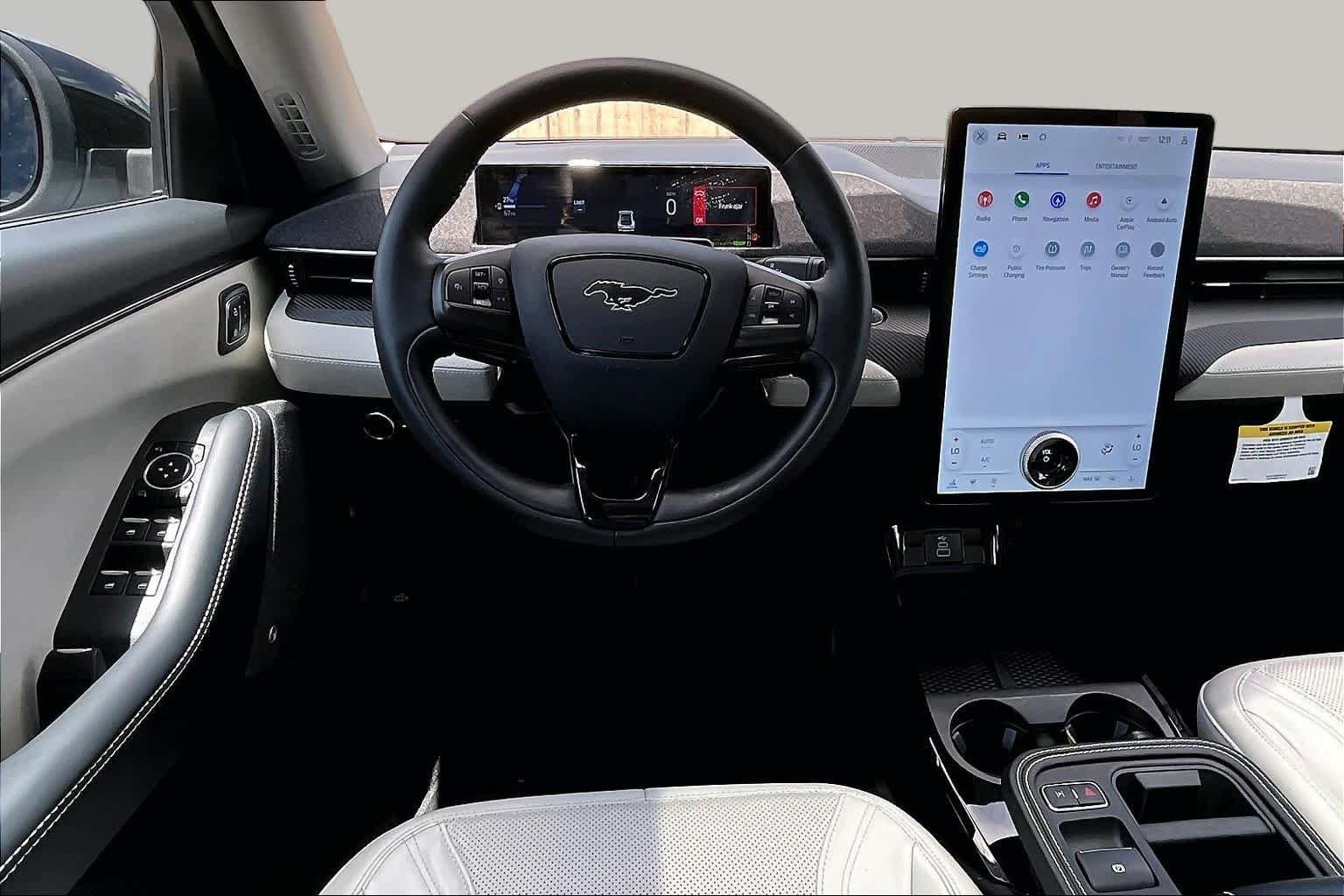 Certified 2025 Ford Mustang Mach-E Premium AWD/4WD image 5