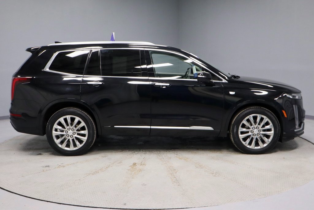 Used 2023 Cadillac XT6 Premium Luxury w/ Technology Package image 7