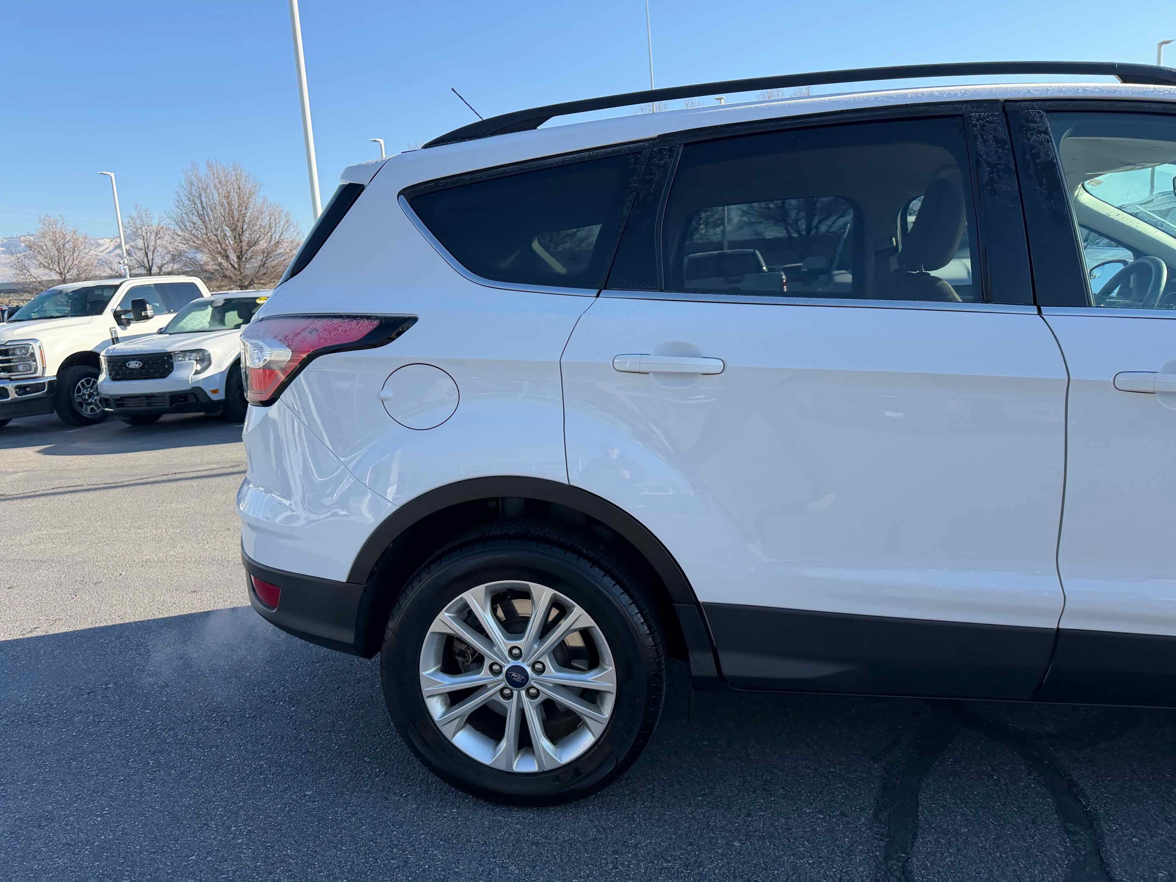 Certified 2018 Ford Escape SE image 5