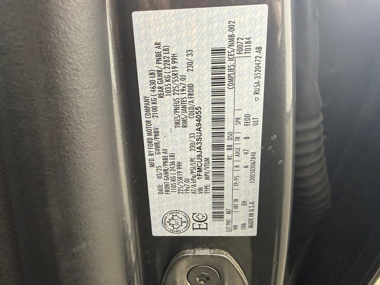 Certified 2025 Ford Escape Platinum AWD/4WD image 24