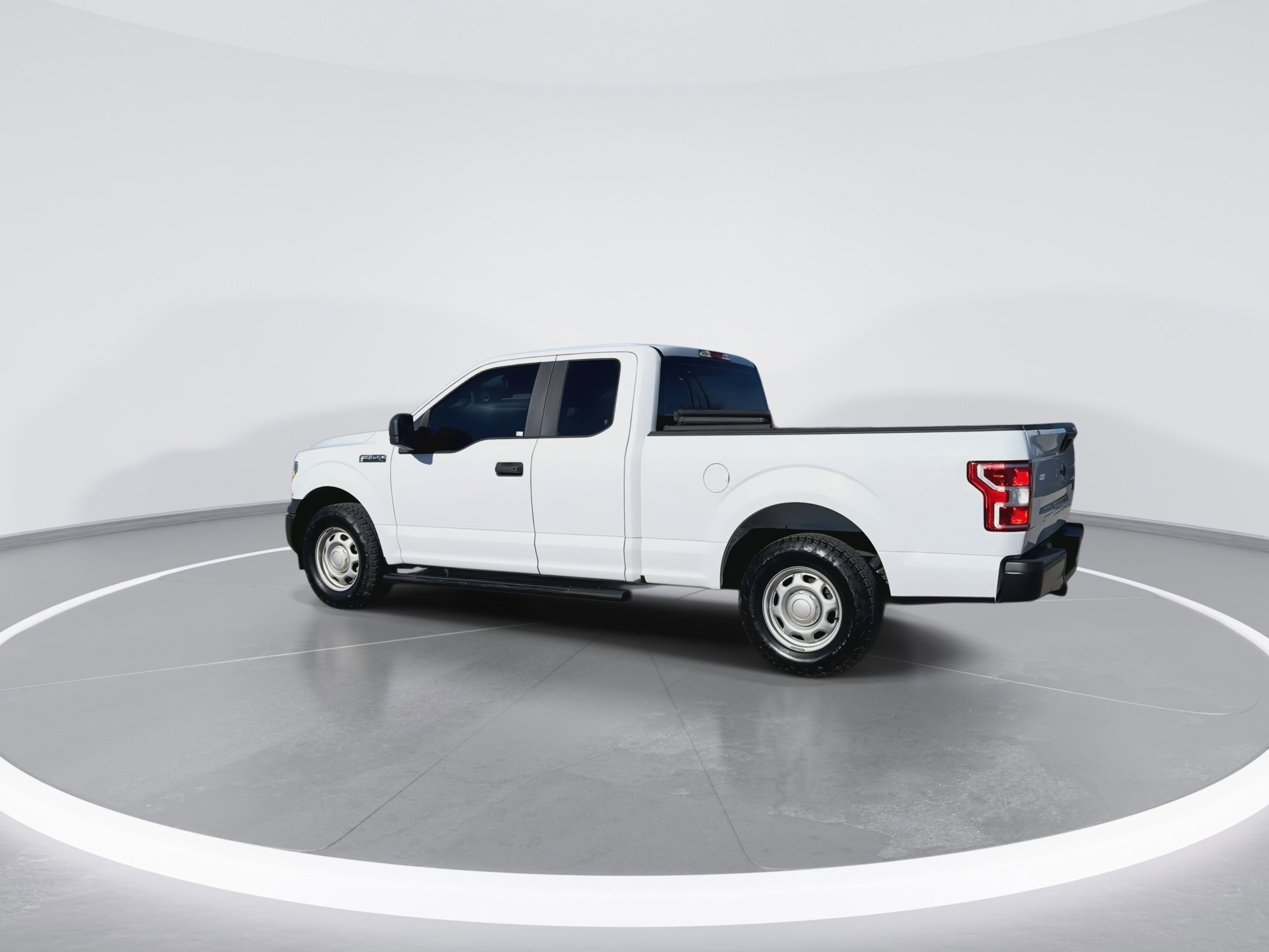 Certified 2018 Ford F150 XL w/ Equipment Group 101A Mid image 5