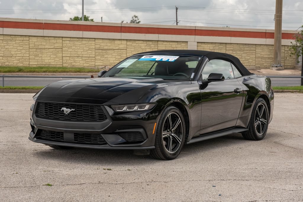 Certified 2025 Ford Mustang Premium RWD image 5