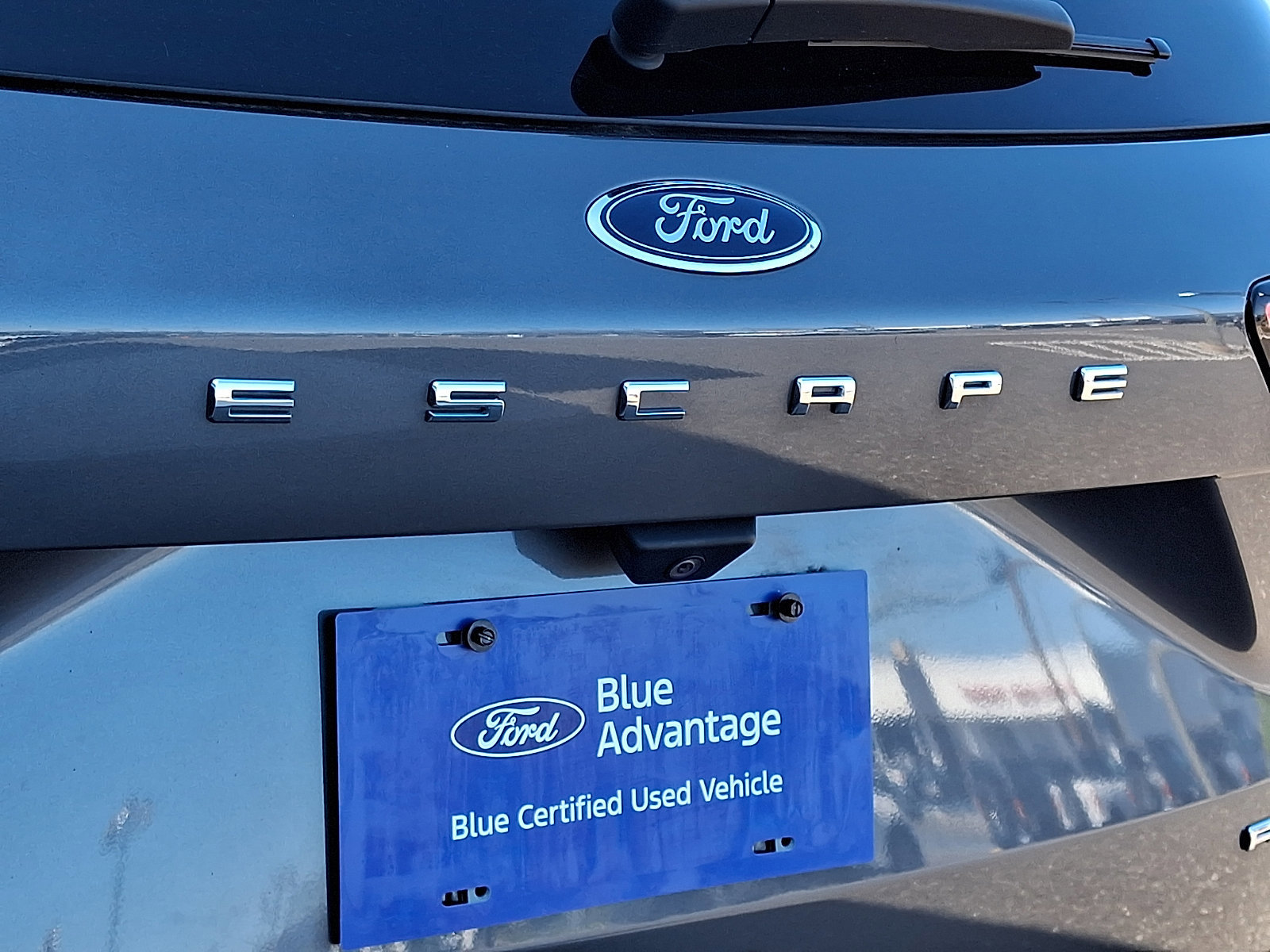 Certified 2022 Ford Escape SE w/ SE Sport Appearance Package image 30