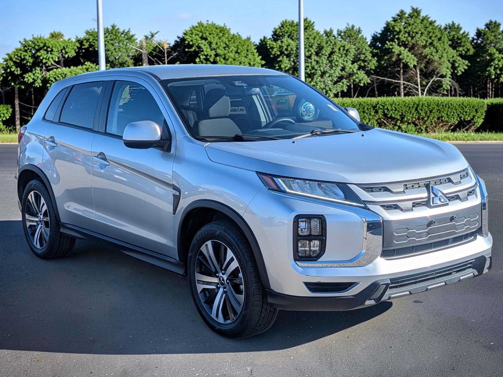 Used 2025 Mitsubishi Outlander Sport ES AWD/4WD image 8