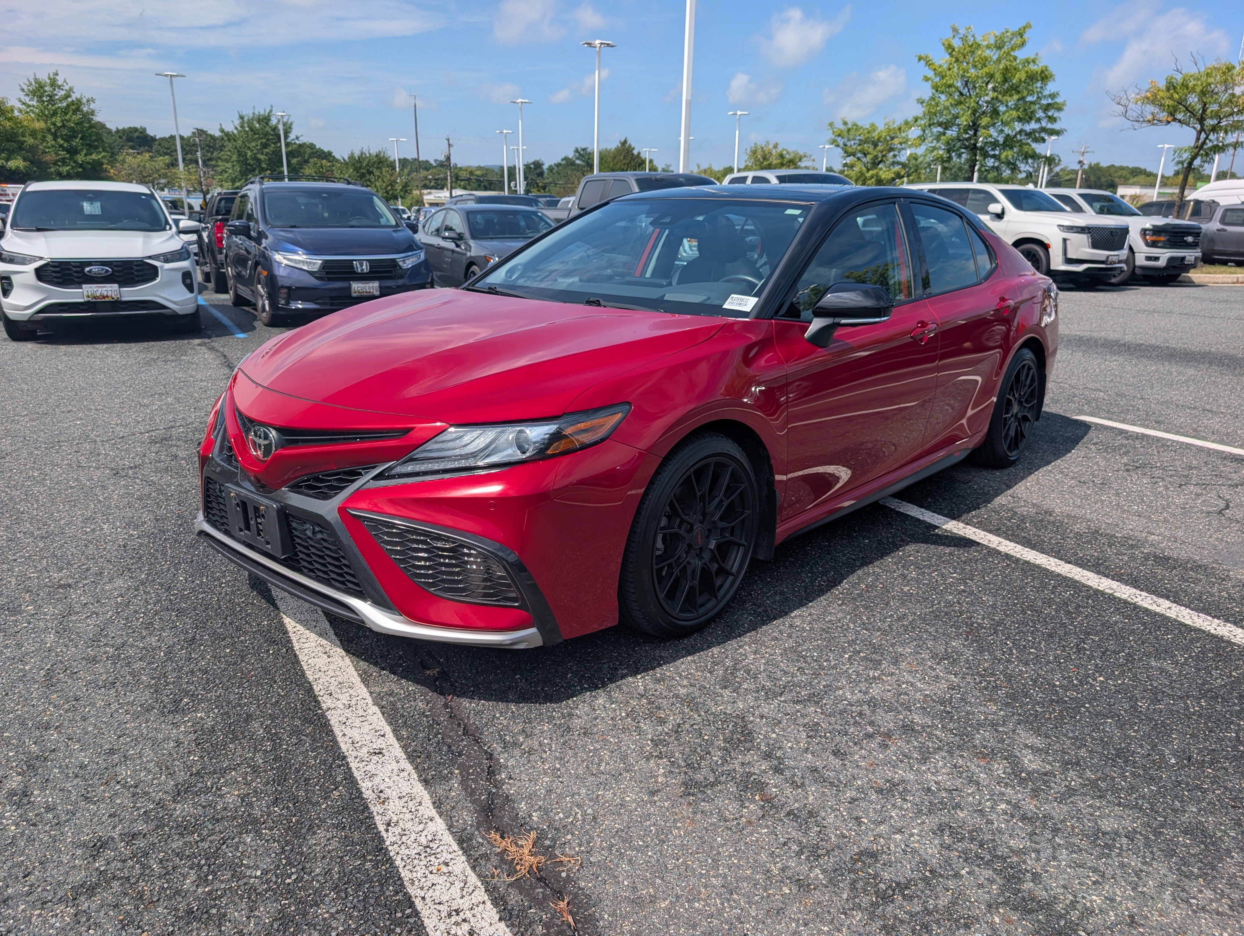 Used 2021 Toyota Camry XSE w/ TRD Appearance Package (TMS) FWD image 7