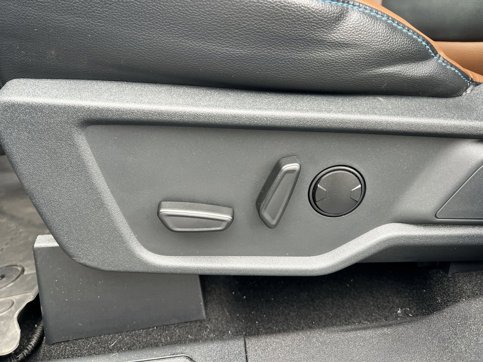 Certified 2024 Ford Bronco Outer Banks image 14