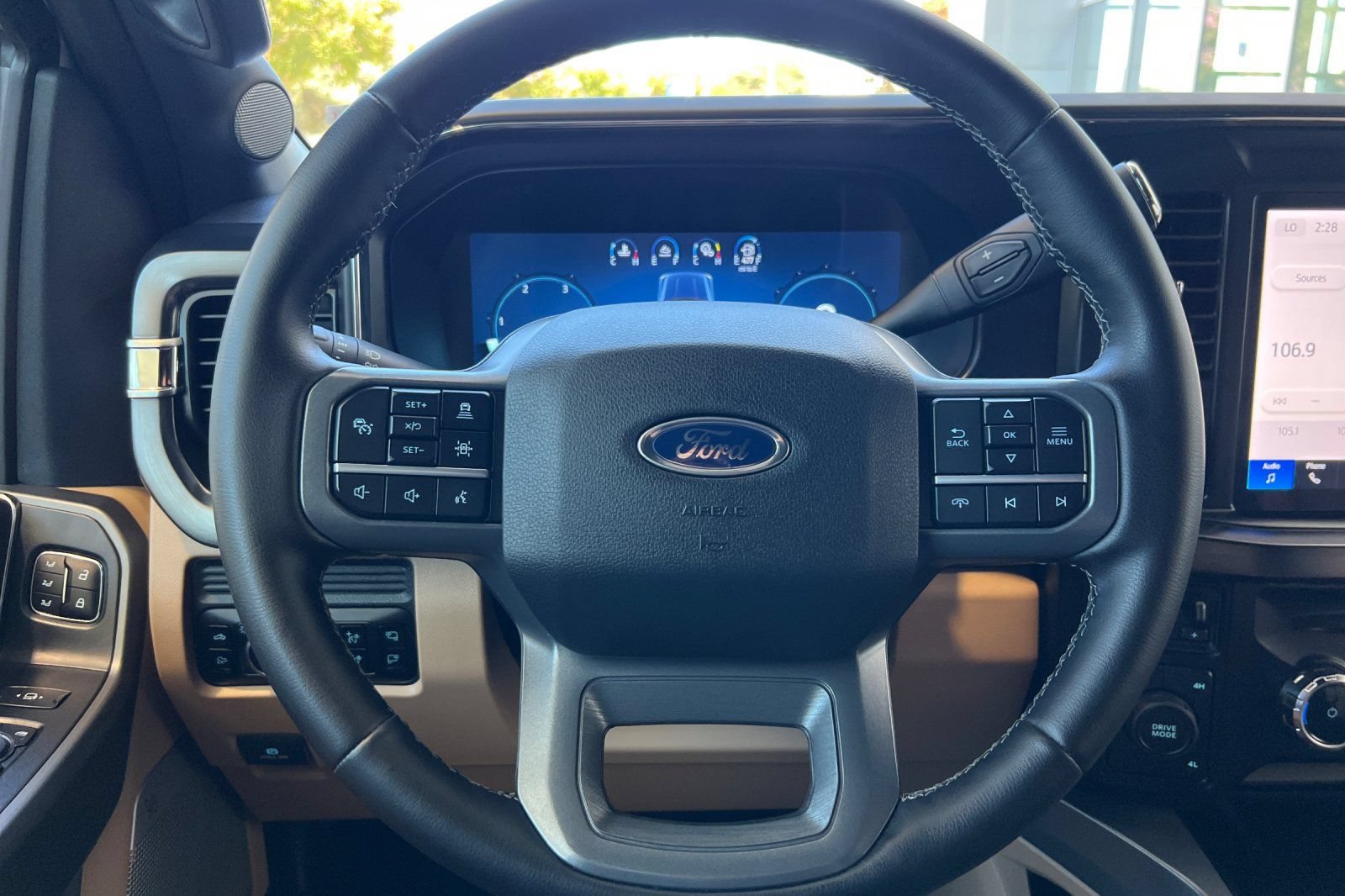 Certified 2026 Ford F350 Lariat w/ Lariat Ultimate Package AWD/4WD image 24