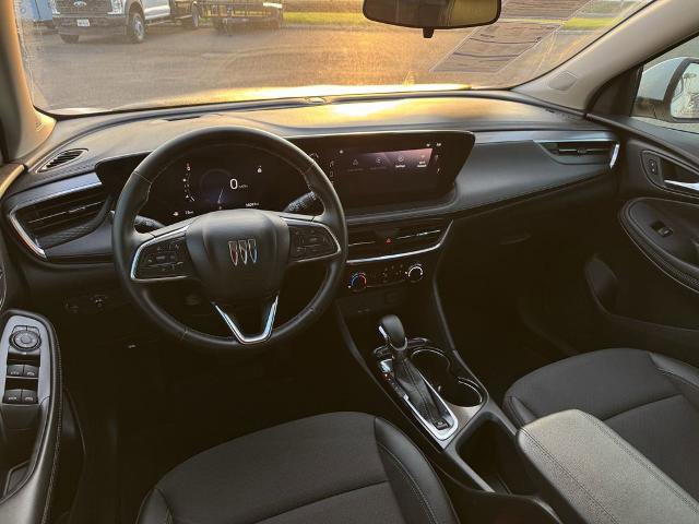 Used 2025 Buick Encore GX Preferred image 16