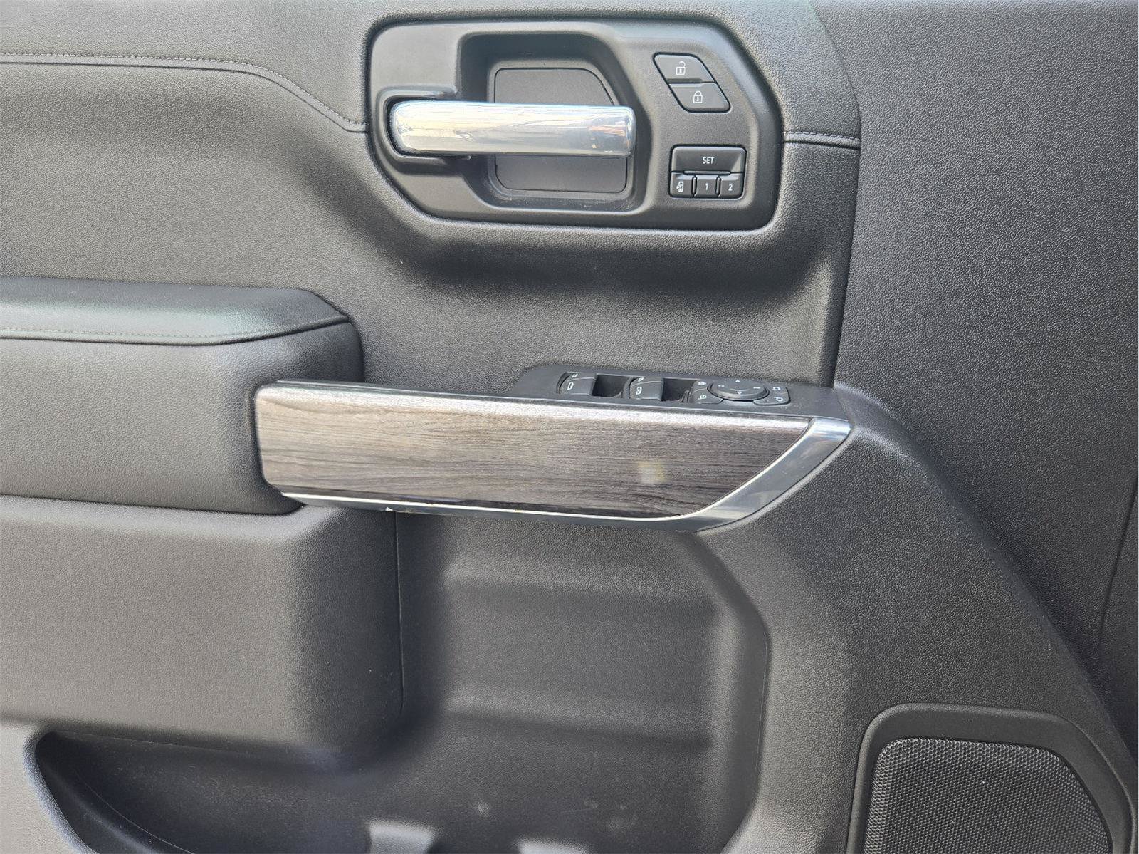 Used 2021 Chevrolet Silverado 1500 LTZ RWD image 22