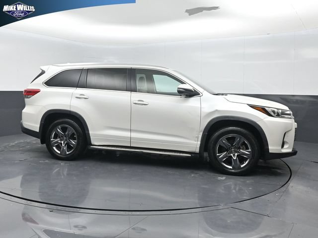 Used 2019 Toyota Highlander Limited Platinum FWD image 7