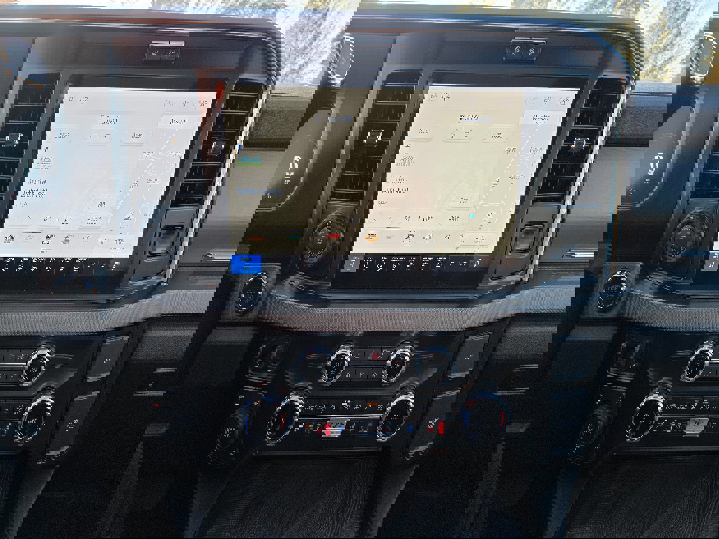 Certified 2025 Ford F250 Platinum image 11