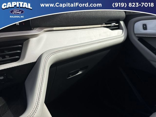Certified 2025 Ford Explorer Active w/ Active Comfort Package image 26