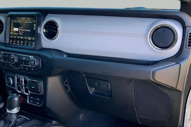 Used 2023 Jeep Wrangler Unlimited Sahara AWD/4WD image 19